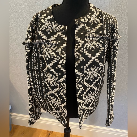 Who What Wear black and white blazer with fringe detail, size large - Picture 5 of 5